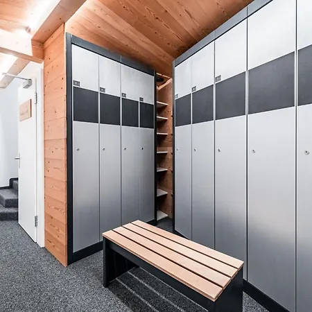 Apartment Kusi's Ranch Studio Nr- 11 Taeschhorn By Interhome